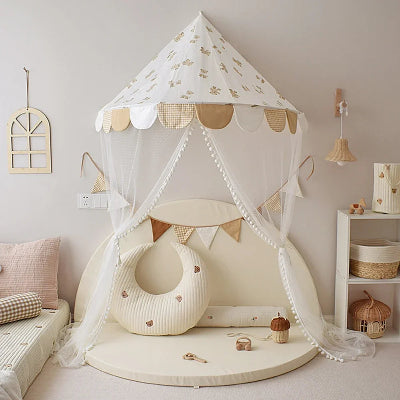 Ciel-de-lit-cabane-ours