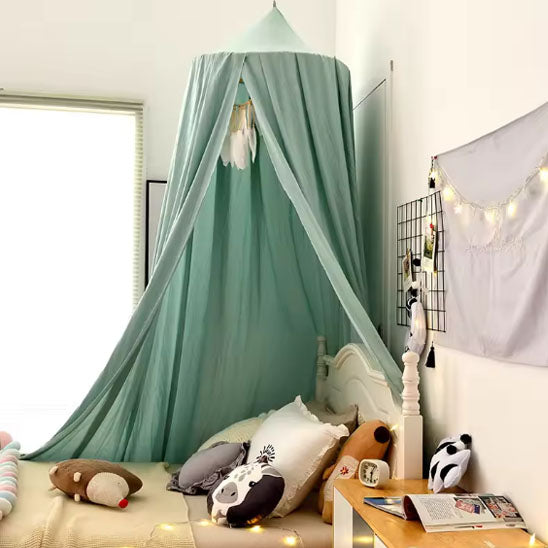 Ciel-de-lit-bébé-pour-une-décoration-parfaite
