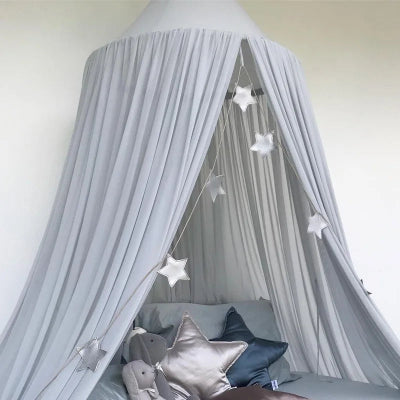 Ciel-de-lit-bébé-bleu-moderne