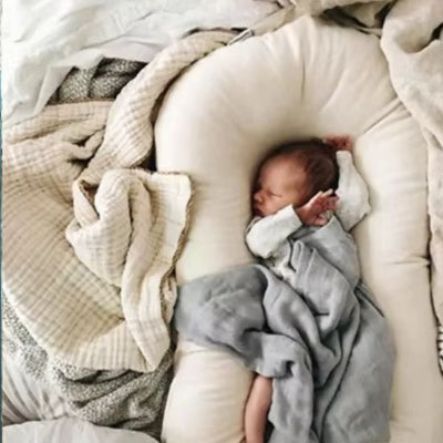 Réducteur-de-lit-bébé-beige