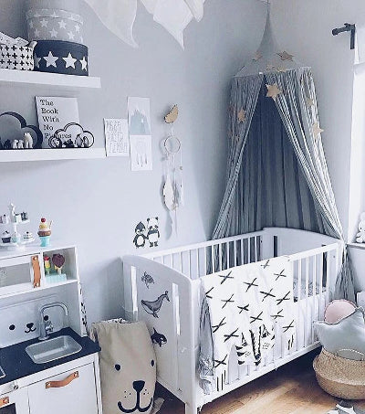 ciel-de-lit-pour-bebe-gris