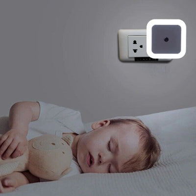 Veilleuse-murale-bébé-sommeil-paisible