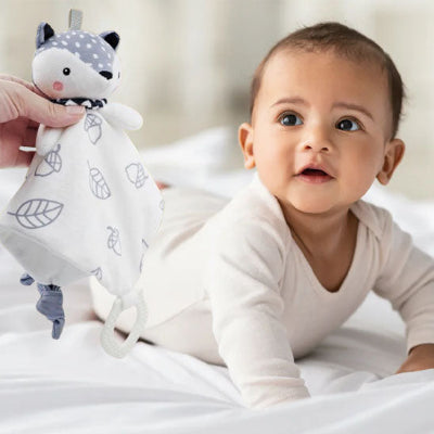 Doudou-pour-bébé-souriant