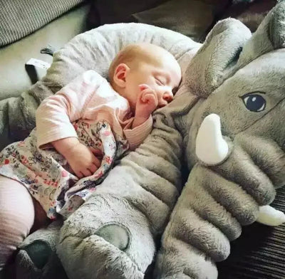 peluche-éléphant-douc-sur